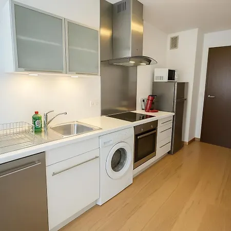 Апартаменты Au Pied De La Cathedrale 6p