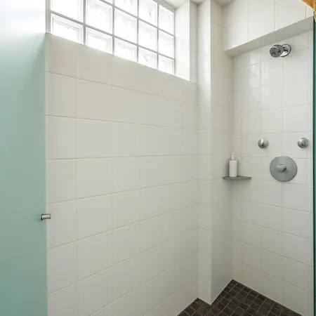 Au Pied De La Cathedrale 6p Štrasburk